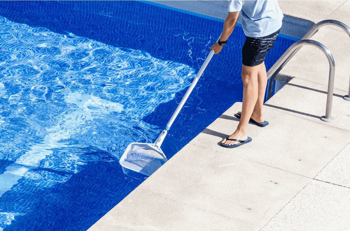Pool Skimming and Vacuuming